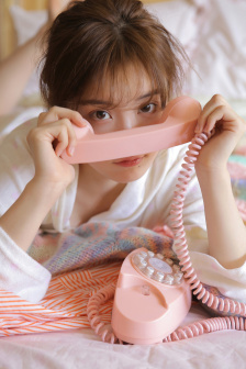 学长撕开我的乳罩慢慢揉捏小说